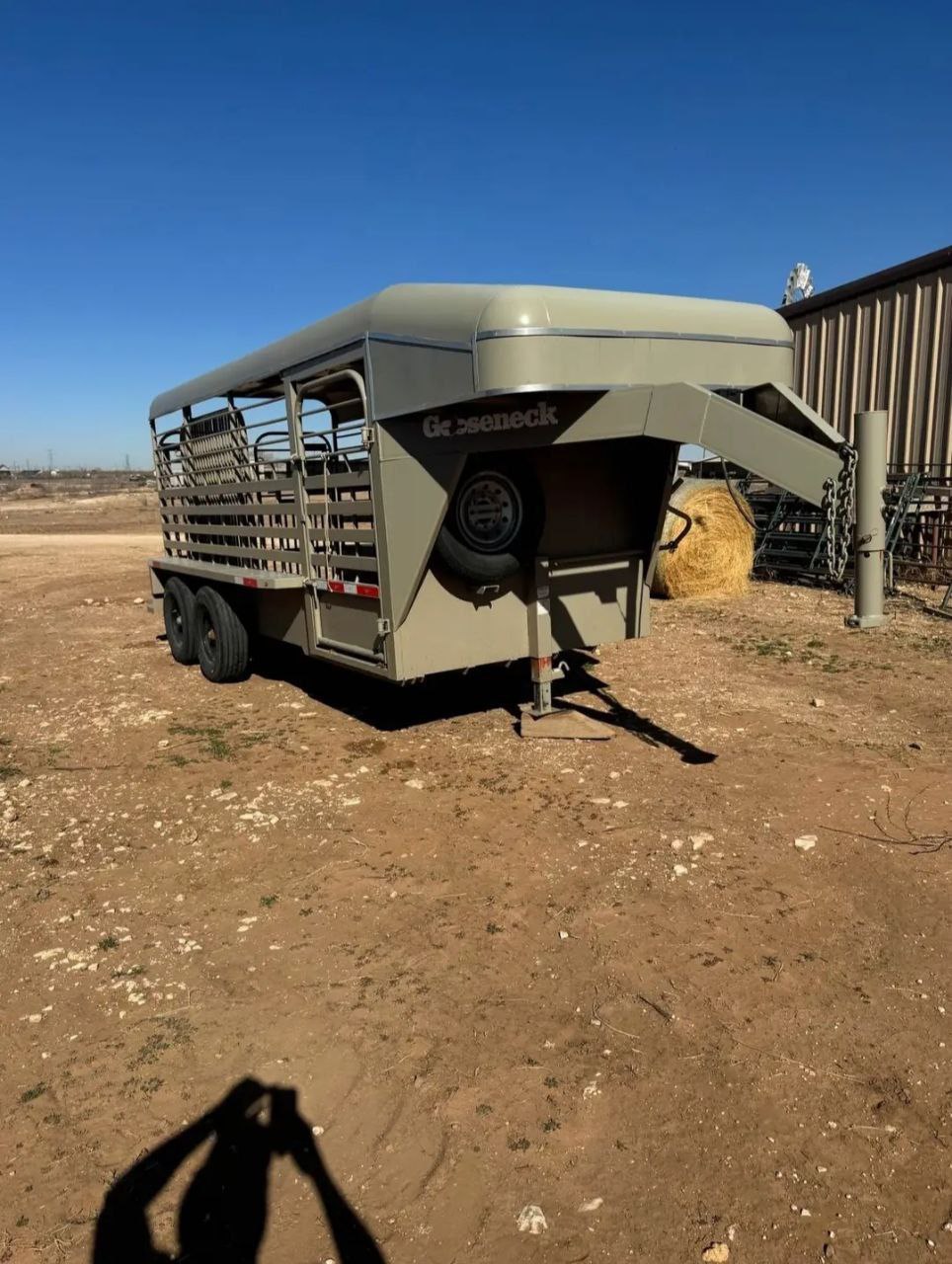 2017 16’ x 6’ gooseneck stock trailer 2017 16’ x 6’ gooseneck stock trailer